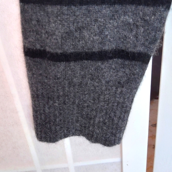L.L. Bean 100% cashmere gray striped zip up sweater cardigan - Picture 3 of 10